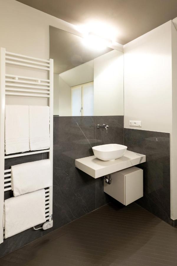 פארמה Salina Luxury Suites מראה חיצוני תמונה