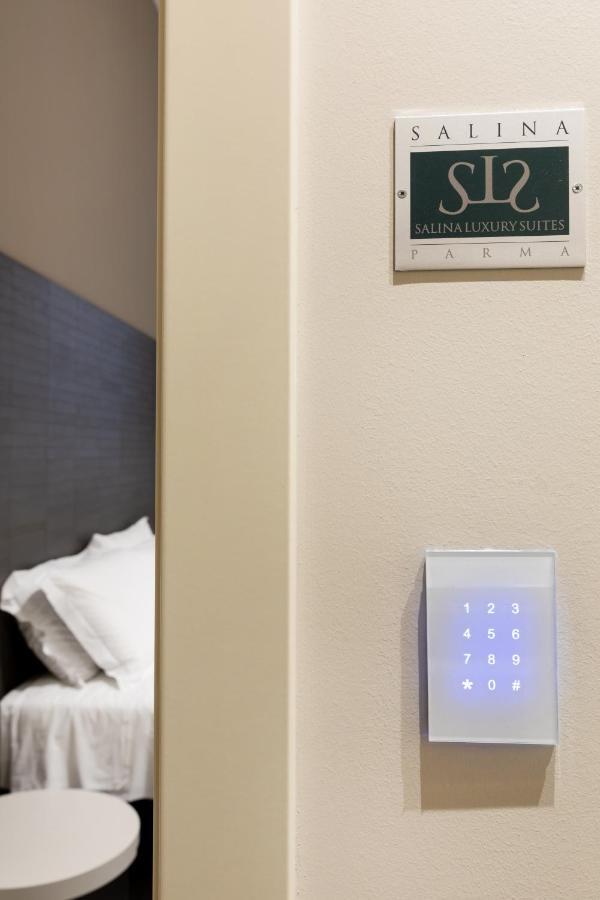 פארמה Salina Luxury Suites מראה חיצוני תמונה